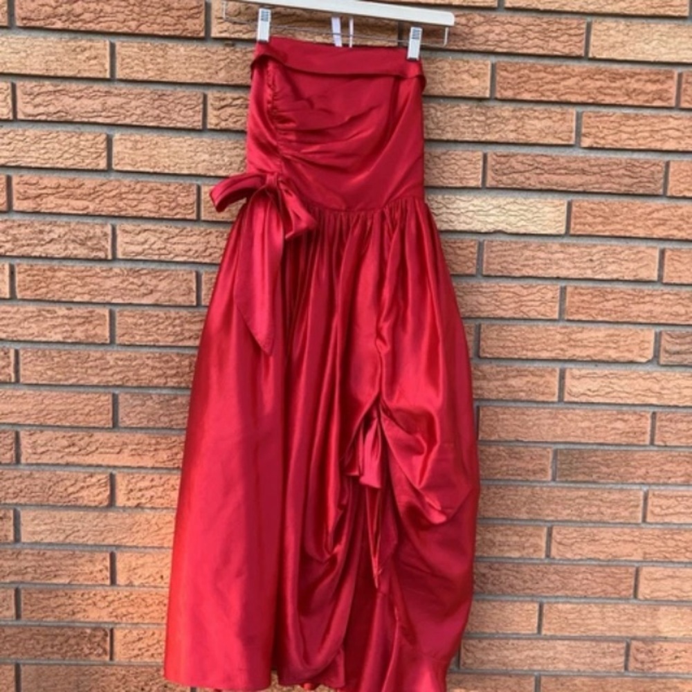 VNTG‎ 80s Satin Elegant Strapless Red Dress Formal Asymmetrical Party Holidays